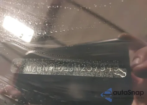 2018 Mazda Mazda3 Touring из США, поврежденный, VIN 3MZBN1L39JM257949